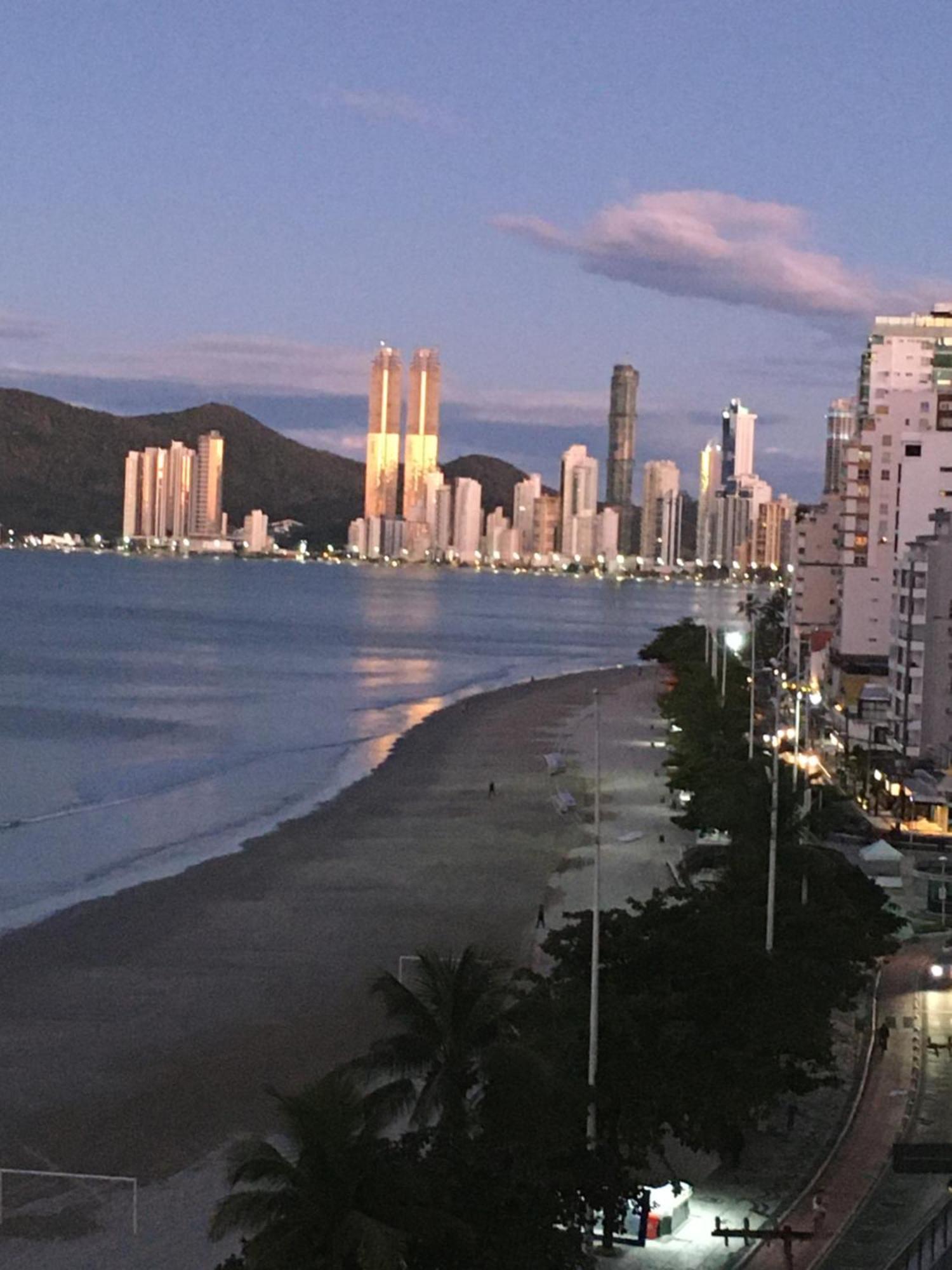 Apartamento Frente Mar, Na Balneário Camboriú