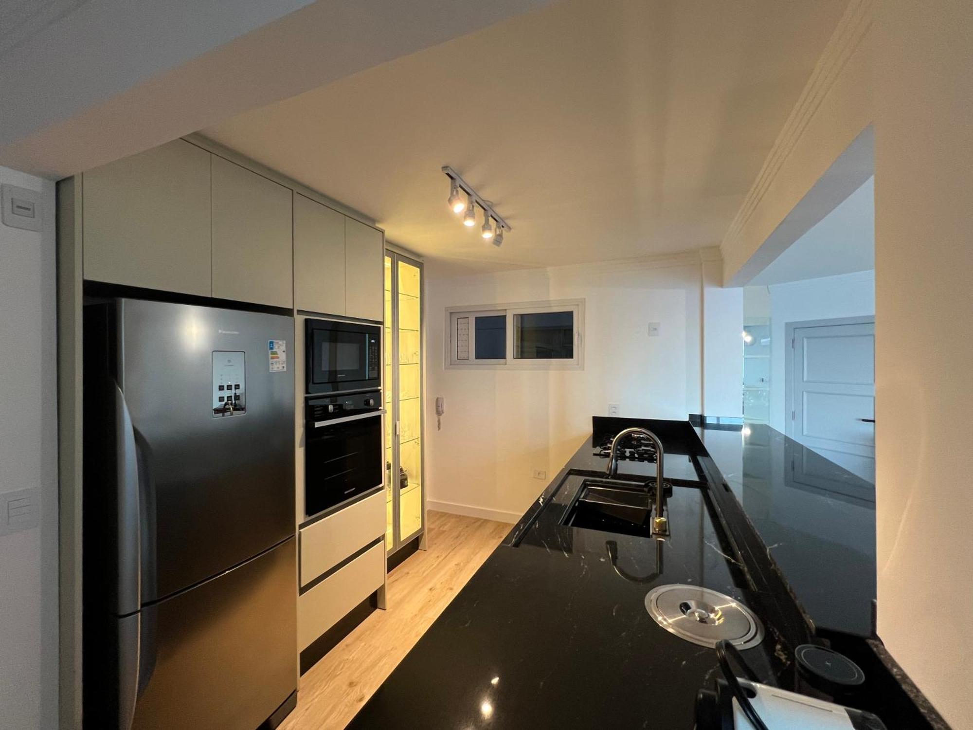Apartamento Frente Mar, Na Balneário Camboriú